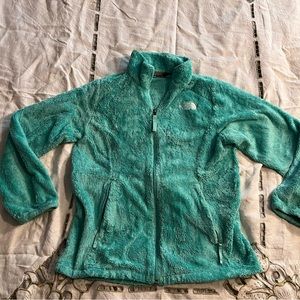 The north face fuzzy jacket